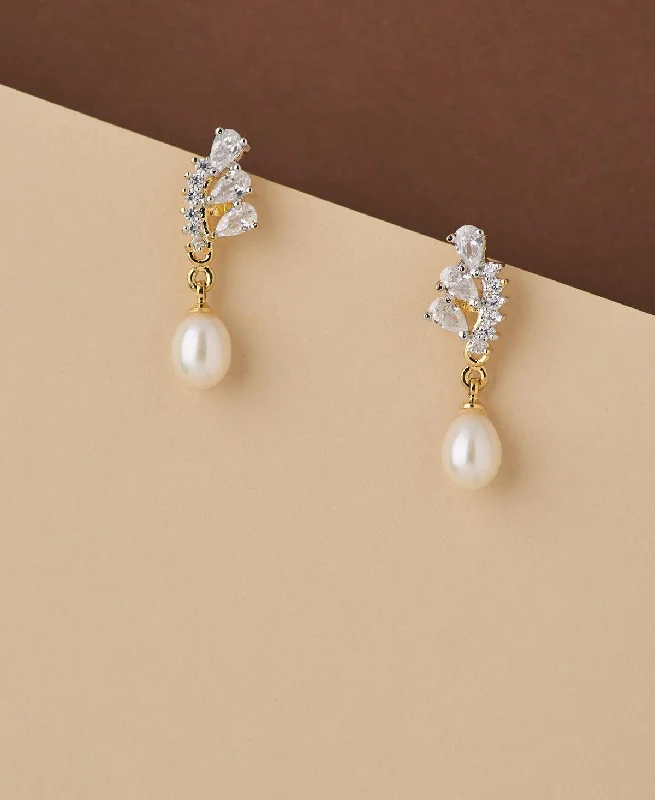 Minimalist Gold Earrings-Trendy Stone Studded Pearl Earring