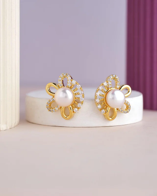 Gold Earrings for Evening Events-Simple Stud Pearl Earring