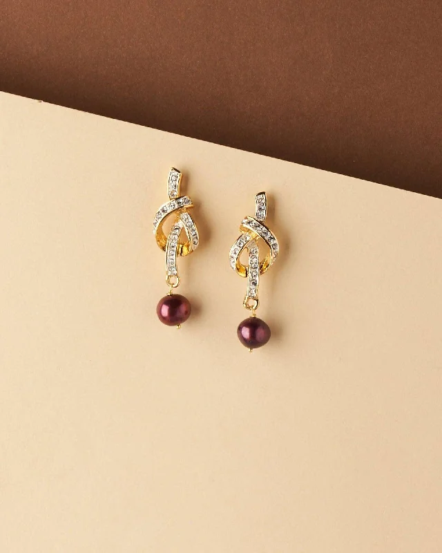 Chic Drop Earrings-Trendy & Elegant Metallic Earring