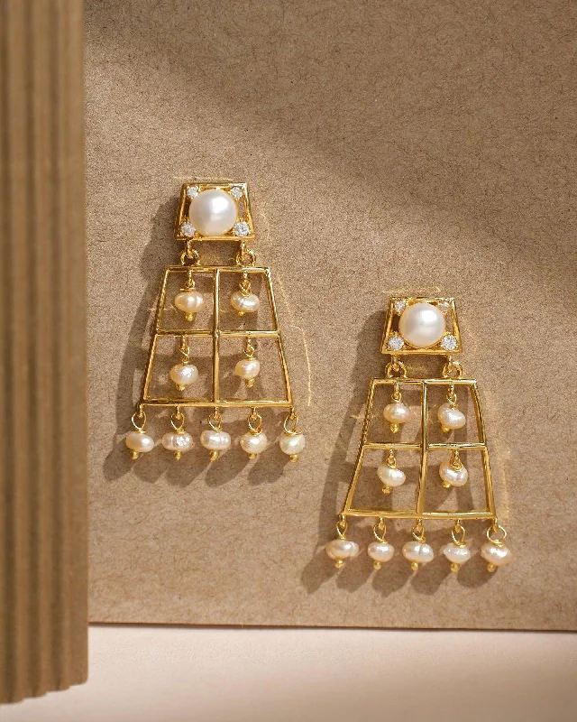 Classic Diamond Earrings-Stunning Light Weight Jhumka