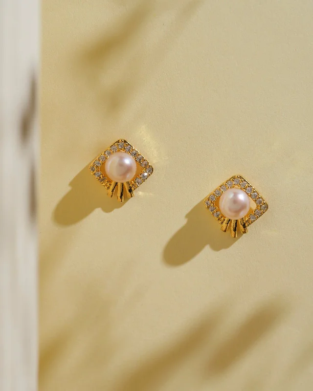 Soft Silver Earrings for Sensitive Ears-Regal Pink Pearl Stud Earrings