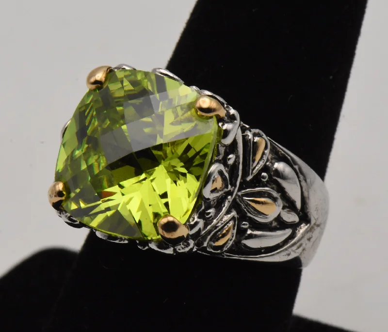 Simple Silver Band Ring for Men-Electric Green Stunning Fire Cubic Zirconia 18K Gold Plate Accented Ring - Size 8