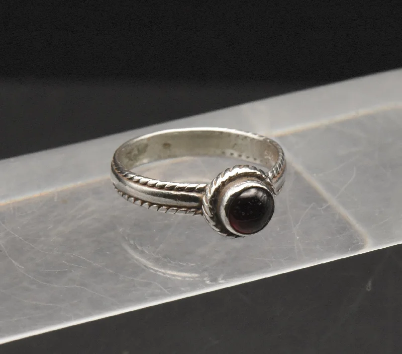 Simple Gold Ring for Women-Vintage Sterling Silver Red Garnet Ring - Size 8