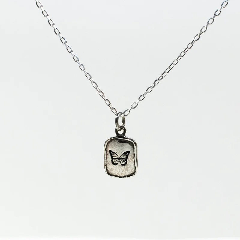 Unique Charm Necklace for Stylish Women-Small Silver Butterfly Necklace