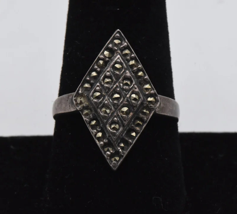 Antique Style Diamond Ring for Women-Vintage Sterling Silver and Marcasite Art Deco Style Ring - Size 9