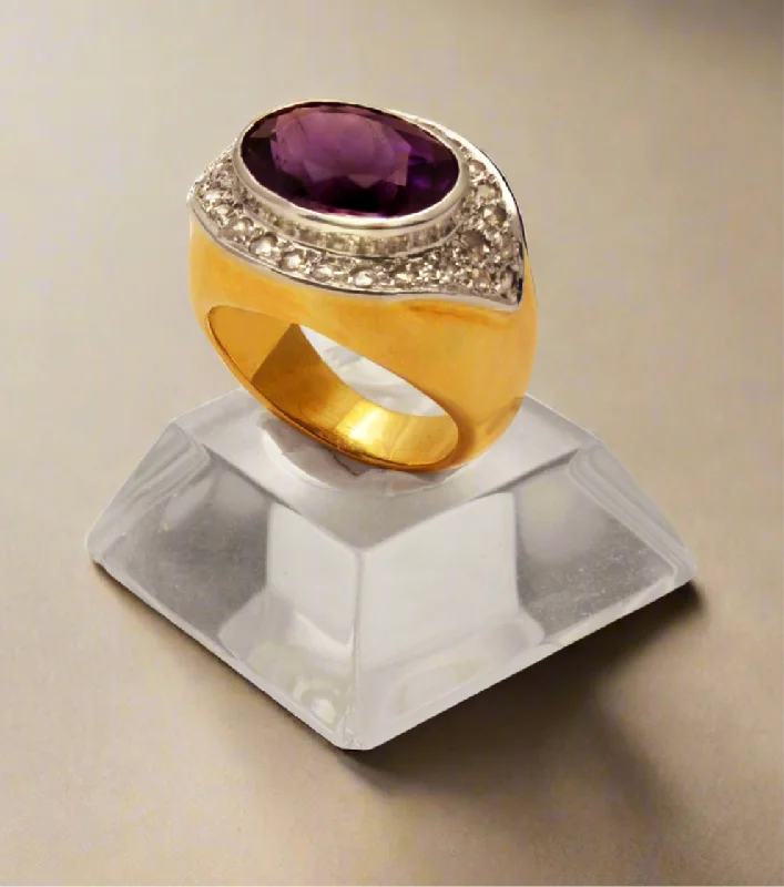 Simple Silver Ring for Everyday-Ring in 18k gold with Amethyst stone and brilliants