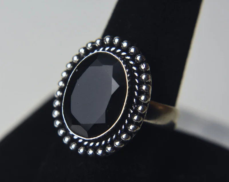 Elegant Diamond Wedding Ring-Black Onyx Silver Tone Metal Ring - Size 9.25