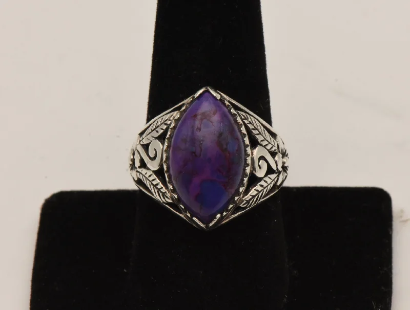 Elegant Wedding Band for Women-Vintage Sterling Silver Purple Turquoise Cabochon Ring - Size 8.75