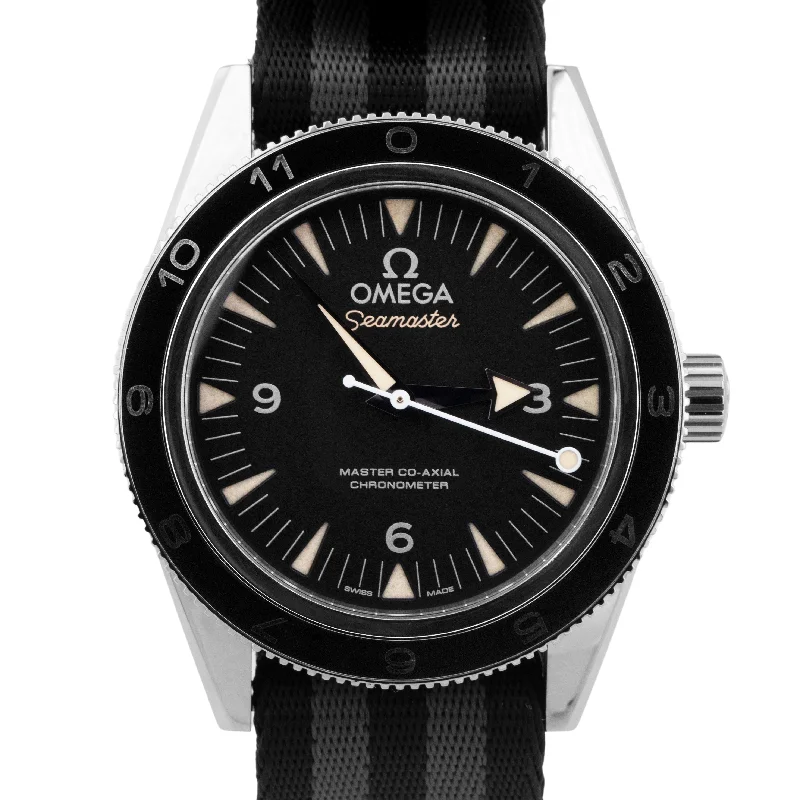 Retro Watches for Fashion Forward Men-PAPERS Omega Seamaster 300 James Bond 007 41mm 233.32.41.21.01.001 Watch B+P