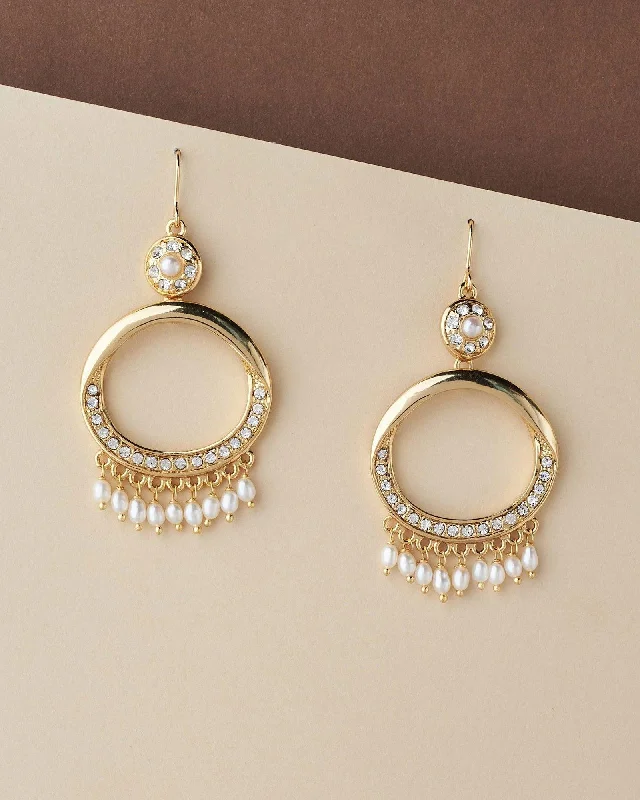 Elegant Gold Earrings for Brides-Trendy Pearl Hanging Earrings