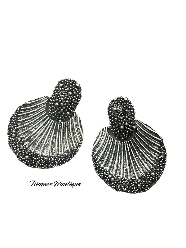 Statement Silver Earrings for Bold Style-Crystal Earrings