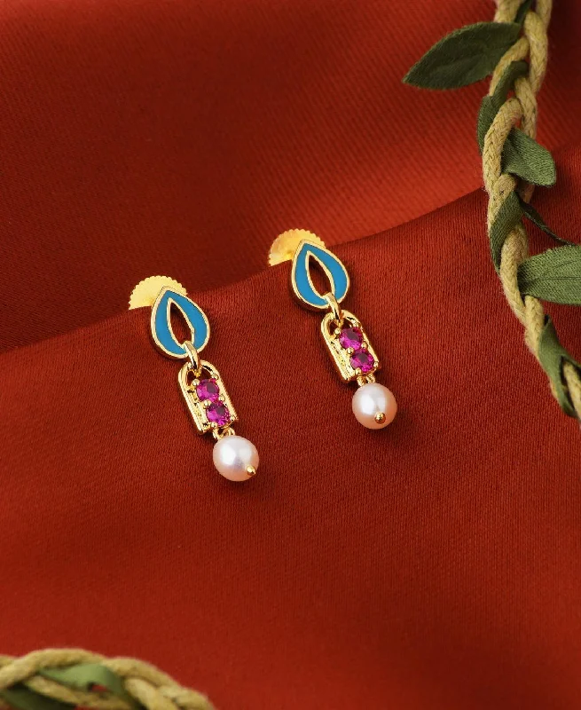 Chunky Statement Earrings for Bold Style-Trendy White Hang Pearl Earring