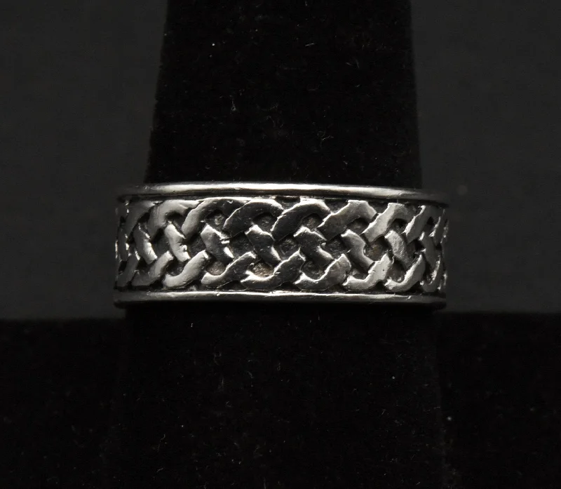 Customizable Promise Ring-Vintage Sterling Silver Celtic Knot Band - Size 9.25