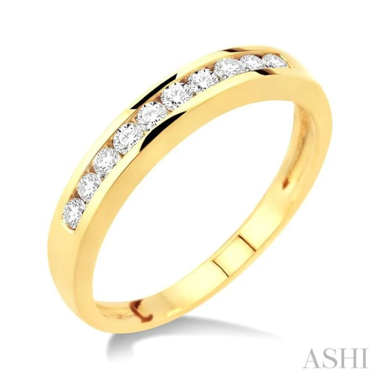 Vintage Diamond Ring for Women-1/4 Ctw Channel Set Round Cut Diamond Band in 14K Yellow Gold